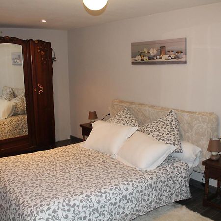 Suite Jomenisa Auriebat Exterior photo