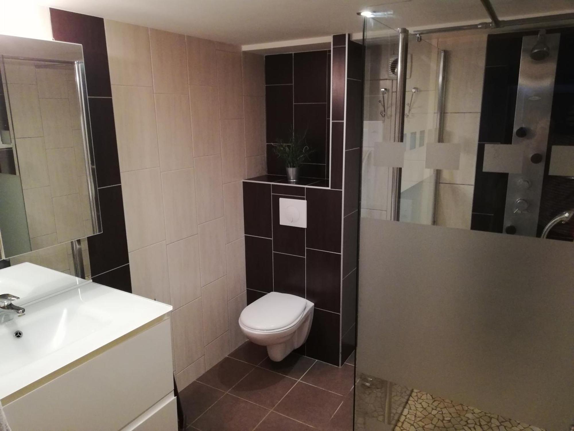 Suite Jomenisa Auriebat Exterior photo