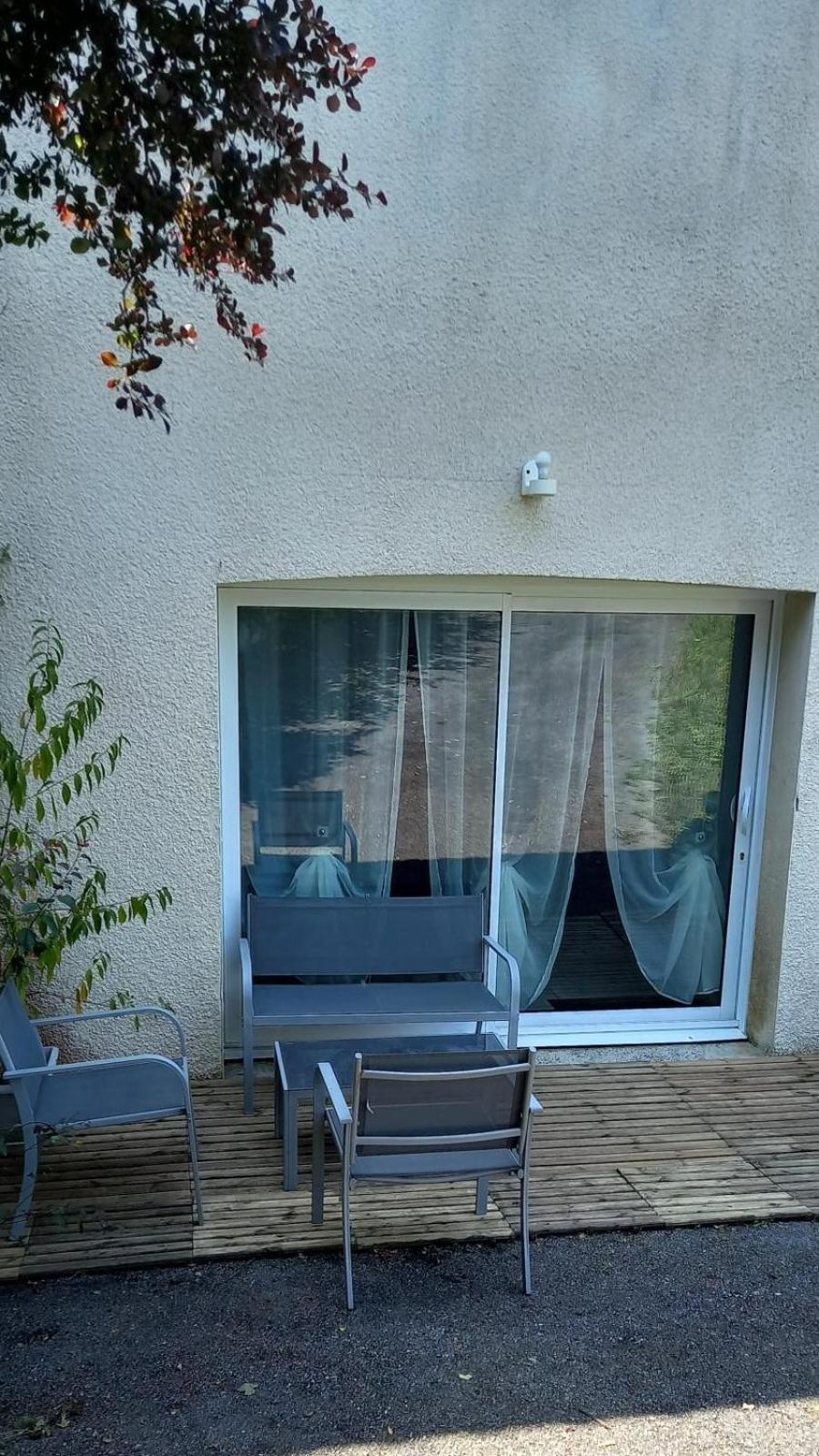 Suite Jomenisa Auriebat Exterior photo